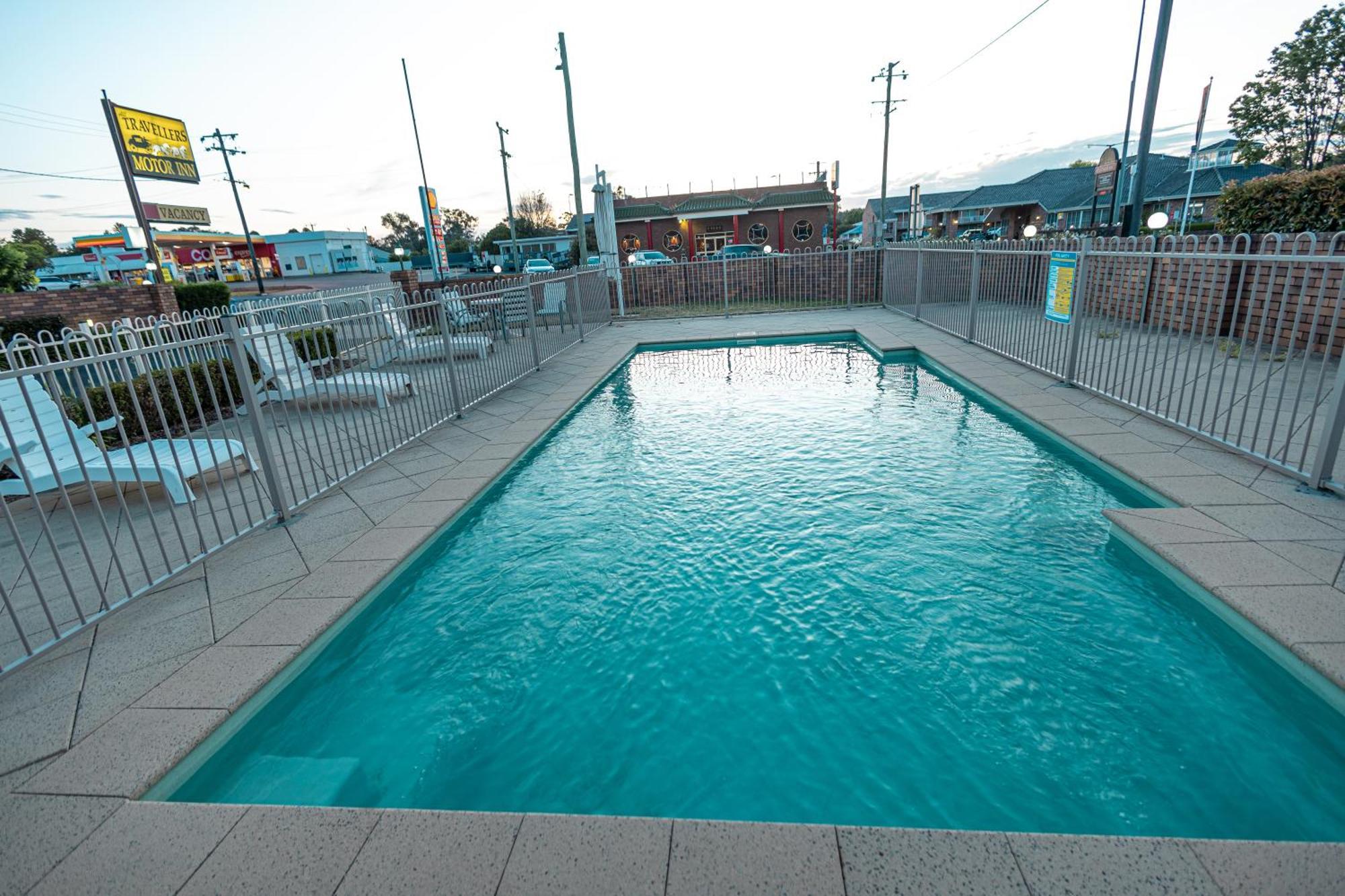 All Travellers Motor Inn Coonabarabran Exterior photo